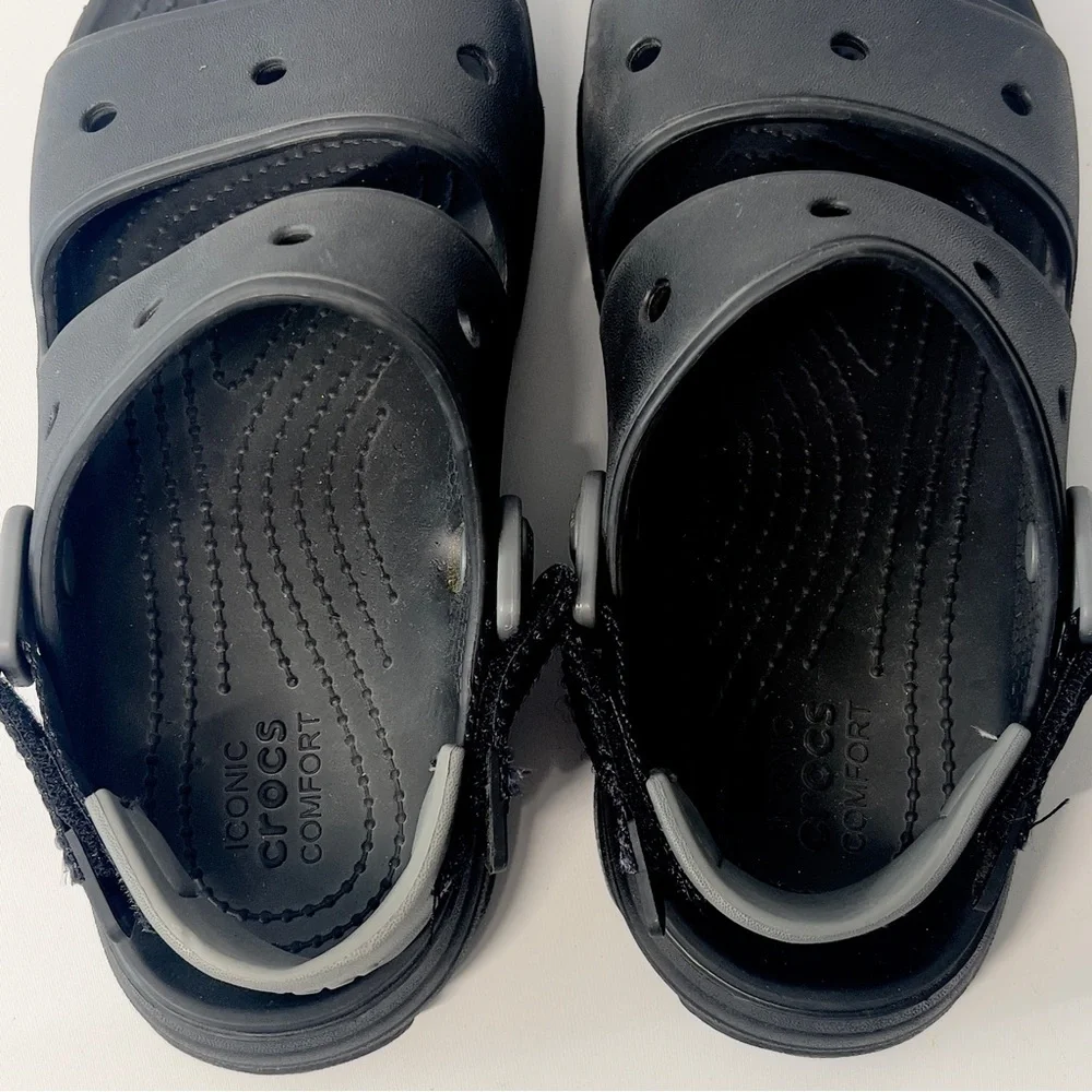 CROCS Boys Size 4 Slip On Black Summer Outdoor Water Shoe